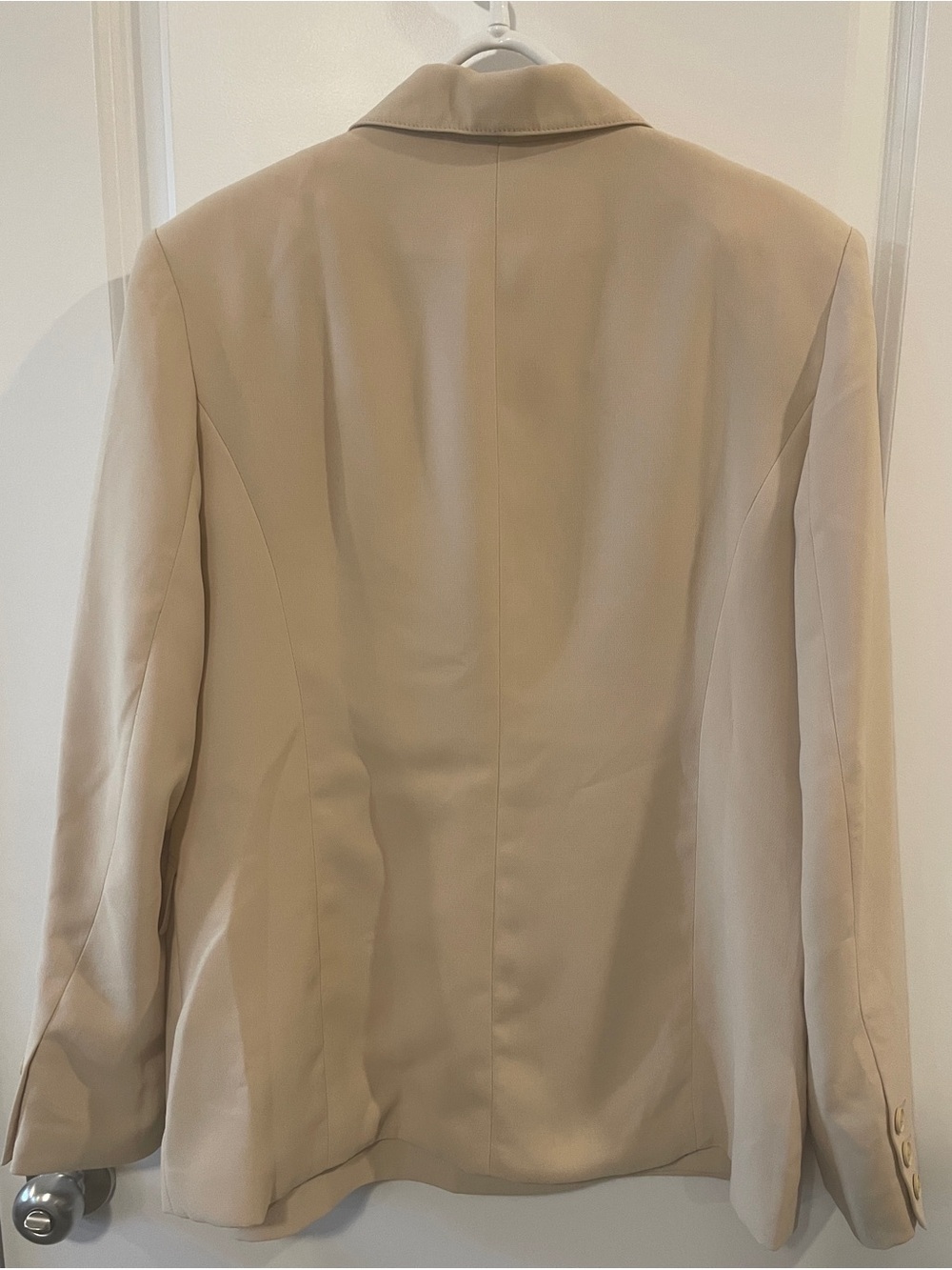 Brooks Brothers Tan Women's Suit. Blazer size 10, skirt size 12 - Picture 3 of 6